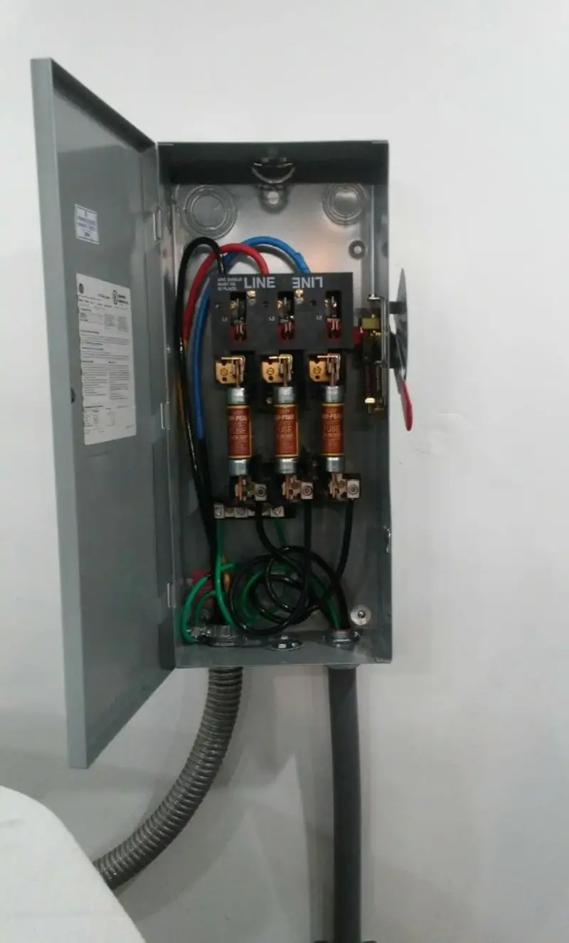Three-phase disconnect switch installed for Smoke Detector Installation in Watertown